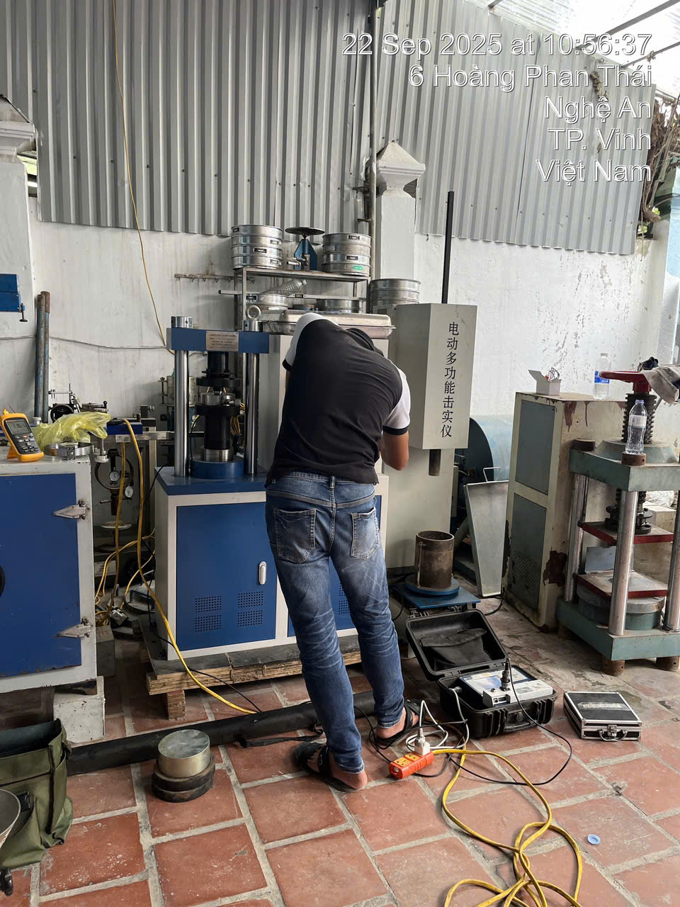 Máy nén TYA-2000kN